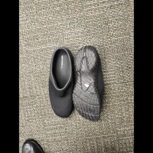 Merrell - Picture 3 of 4